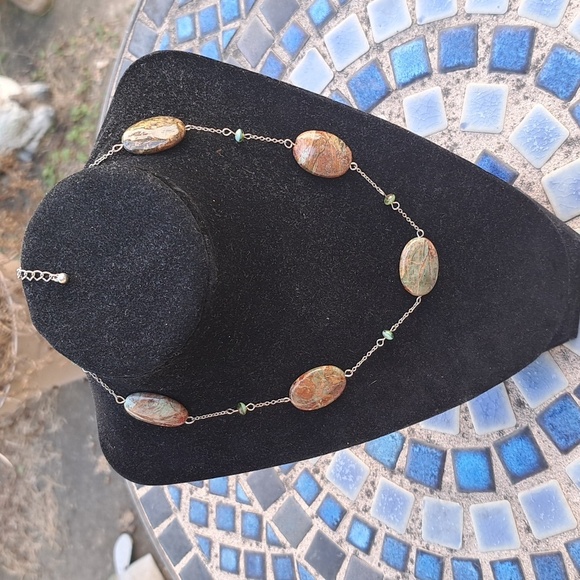 Turtle Green Agate Gemstone Silvertone Necklace - Etsy Silvertone Agate Stone Neclace